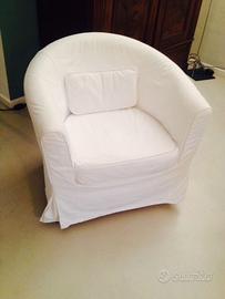 Poltrona in tessuto bianco modello Tullsta di IKEA