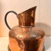 Antiquariato-vari espositori in rame