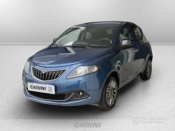 Lancia Ypsilon 1.0 firefly hybrid gold plus s&s 70