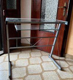 Scrivania in vetro temperato e acciaio 