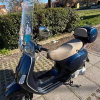 Vespa 150 lx i.e.