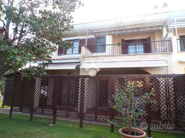 PORZIONE DI QUADRIFAMILIARE A ANZIO