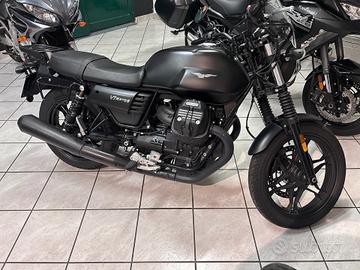 Moto Guzzi V7 III stone