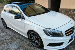 Mercedes A200 premium amg drak night edition