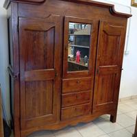 armadio in noce antichizzato 