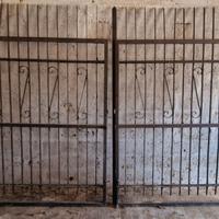 Cancello in pieno ferro con blocco ed anello