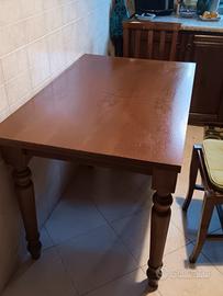 Tavolo da pranzo 