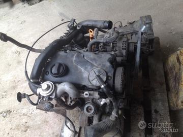 Motore VW Passat - 2004 - 1.9 TDI - AVB