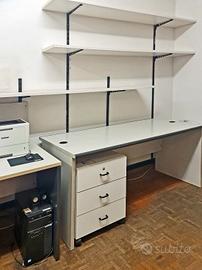 Scrivania ufficio 162x77 con cassettiera su ruote