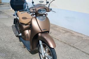 Scooter  scarabeo 100