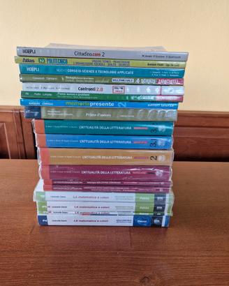 Libri scuole superiori