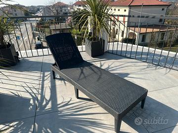 Lettino, sdraio prendisole in rattan