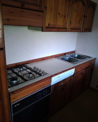 Cucina completa misure 270x60x190.