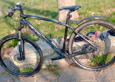 MTB in carbonio Olympia CLSX taglia L 