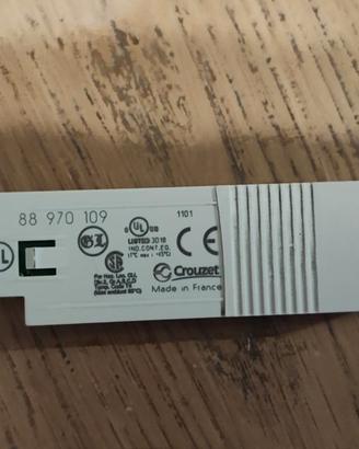 Plc Millenium 3 XD26 230V con cavo usb