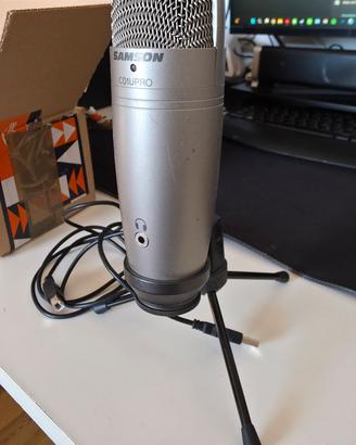 Microfono USB Samson C01U Pro con treppiede
