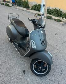 Piaggio Vespa GTS 300 Super, (2009)