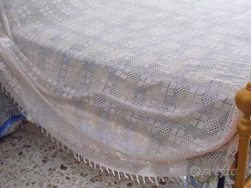 copriletto in merletto
