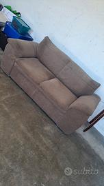 divano 2 posti