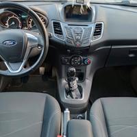 Autoradio android touch Ford Fiesta mk6 2013/17