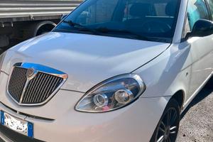 Lancia Ypsilon Unyca