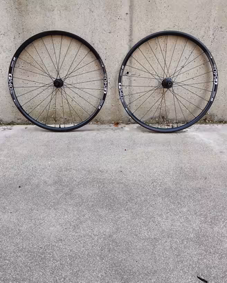 Ruote gravel strada DT swiss 540