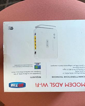 Lotto Elettronica: 2 Modem TIM ADSL + 2 DVD