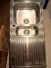 Lavello cucina una vasca e mezzo + scivolo