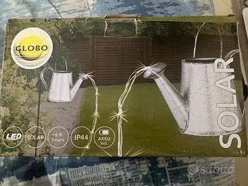 Globo Lampada LED solare, metallo, annaffiatoio