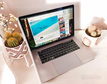 Apple MacBook Pro 15 2019 i7 16GB 512GB SSD Radeon