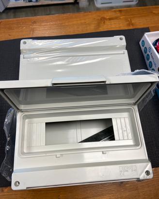Centralino din 22moduli ip40