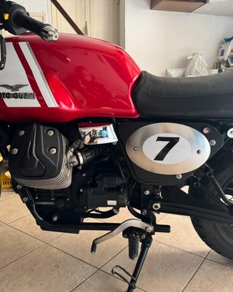 Moto guzzi v7
