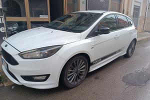 Ford Focus 1.5 TDCi 120 CV ST LINE PERSONALIZZATA