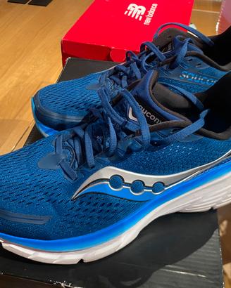 Scarpe Saucony running  n. 42,5