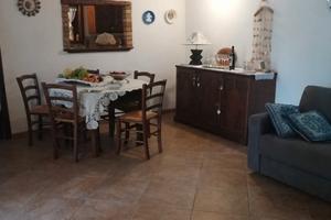 Villetta indipendente a 50 metri dal mare