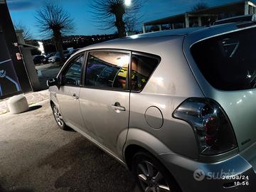 Toyota corolla verso 