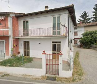 Appartamento di 219 m² con più di 5 locali e box a