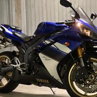Yamaha R1