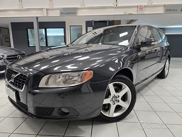 Volvo V70 2.4 d5 185 cv Momentum