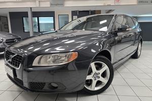 Volvo V70 2.4 d5 185 cv Momentum