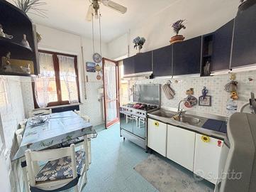 3 LOCALI A MUGNANO DI NAPOLI