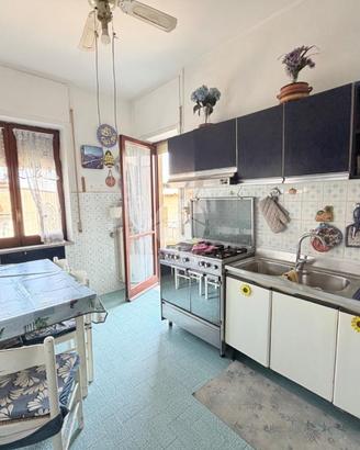 3 LOCALI A MUGNANO DI NAPOLI