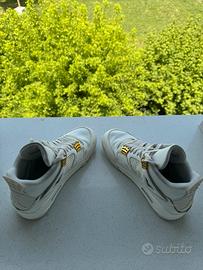 Jordan 4 Total white