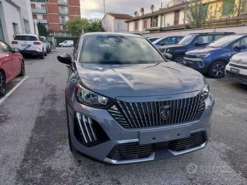 Peugeot 2008 motore elettrico 136 CV Allure