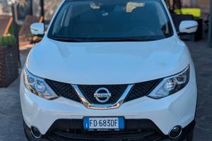 NISSAN QASHQAI MARZO 2016 1600cc diesel 50000 KM