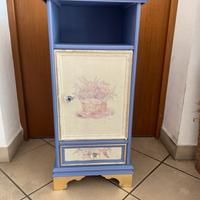 Comodino stile shabby