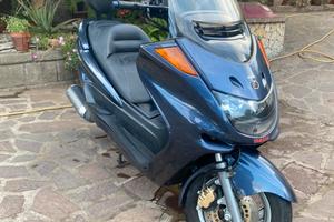 Yamaha Majesty YP250