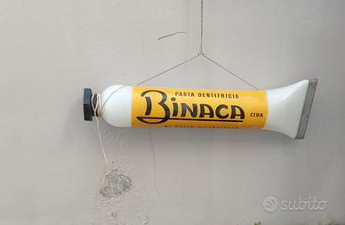 lampadario insegna BINACA