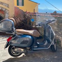 Vespa gts 300