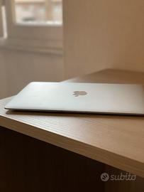 MacBook Air 13 pollici